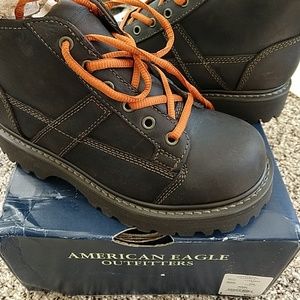 New American Eagle boots